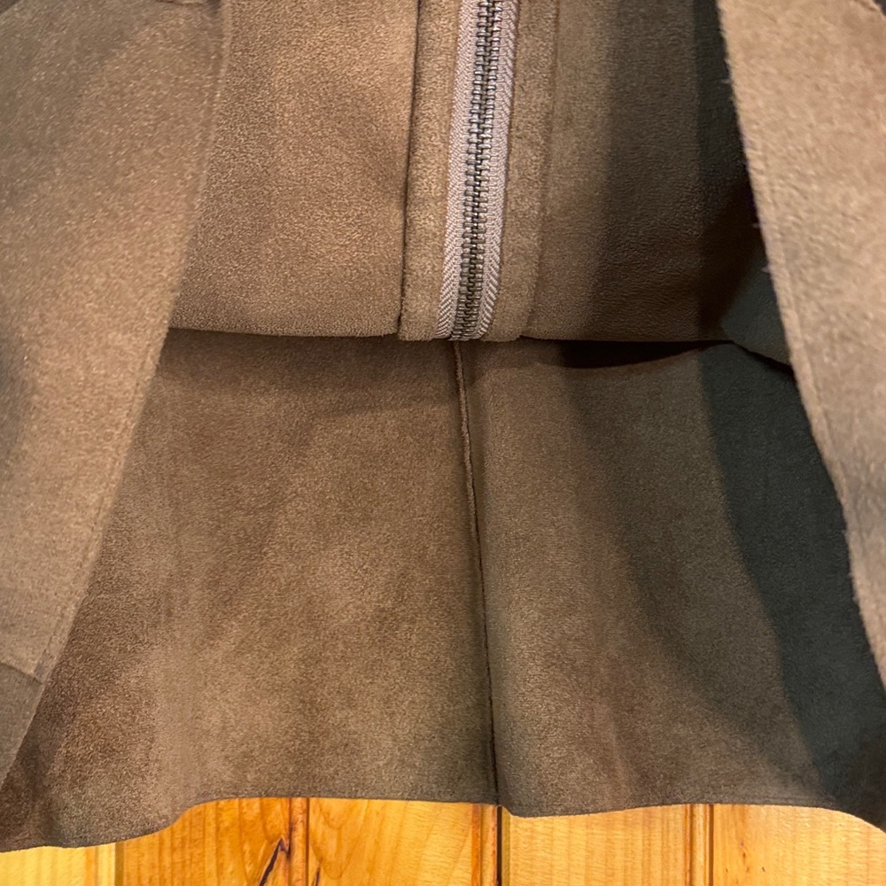 Lauren Ralph Lauren Brown Suede Zip-Front Vest - Picture 7 of 7